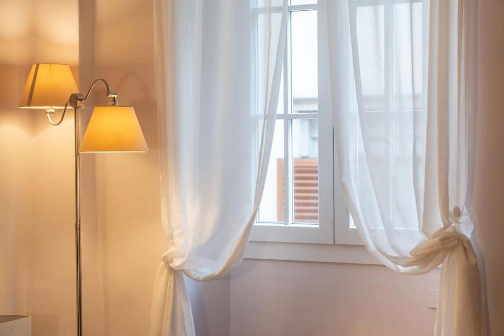 Uffizi Living Storia E Arte Sotto Casa Apartment